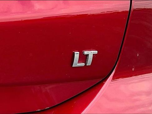 Used 2024 Chevrolet Equinox LT FWD image 23