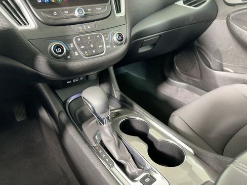 Used 2024 Chevrolet Malibu LT image 15