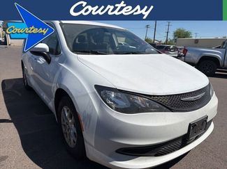 Used 2022 Chrysler Voyager LX video 1