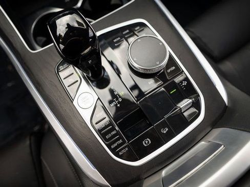Used 2022 BMW X7 xDrive40i w/ Premium Package image 24