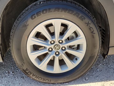 Used 2024 Toyota Grand Highlander FWD image 7