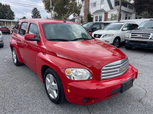 Used 2011 Chevrolet HHR LT image 8