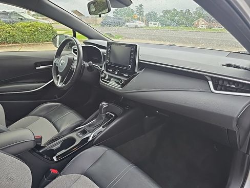 Used 2021 Toyota Corolla XSE FWD image 30