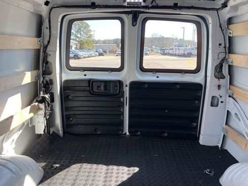 Used 2024 Chevrolet Express 2500 w/ Driver Convenience Package image 37