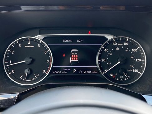 Used 2024 Nissan Pathfinder SV FWD image 14