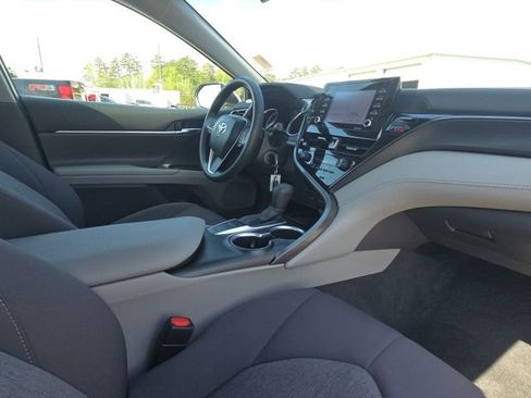 Used 2023 Toyota Camry LE FWD image 18