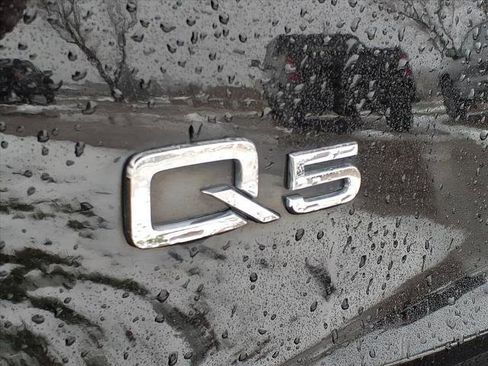 Used 2017 Audi Q5 2.0T Premium image 31