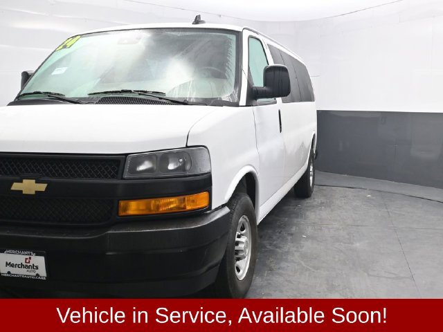 Used 2024 Chevrolet Express 3500 LS RWD image 2