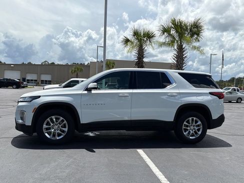 Used 2023 Chevrolet Traverse LS w/ Safety Package FWD image 8