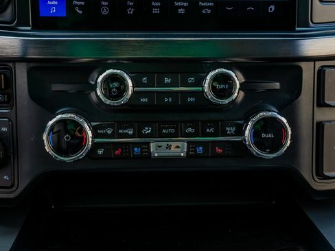 Used 2024 Ford F350 Lariat w/ Lariat Ultimate Package AWD/4WD image 28