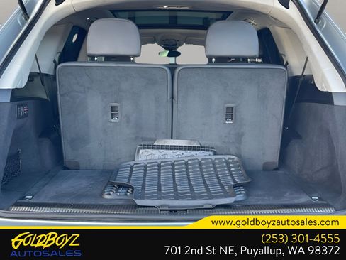 Used 2023 Audi Q7 3.0T Prestige image 34