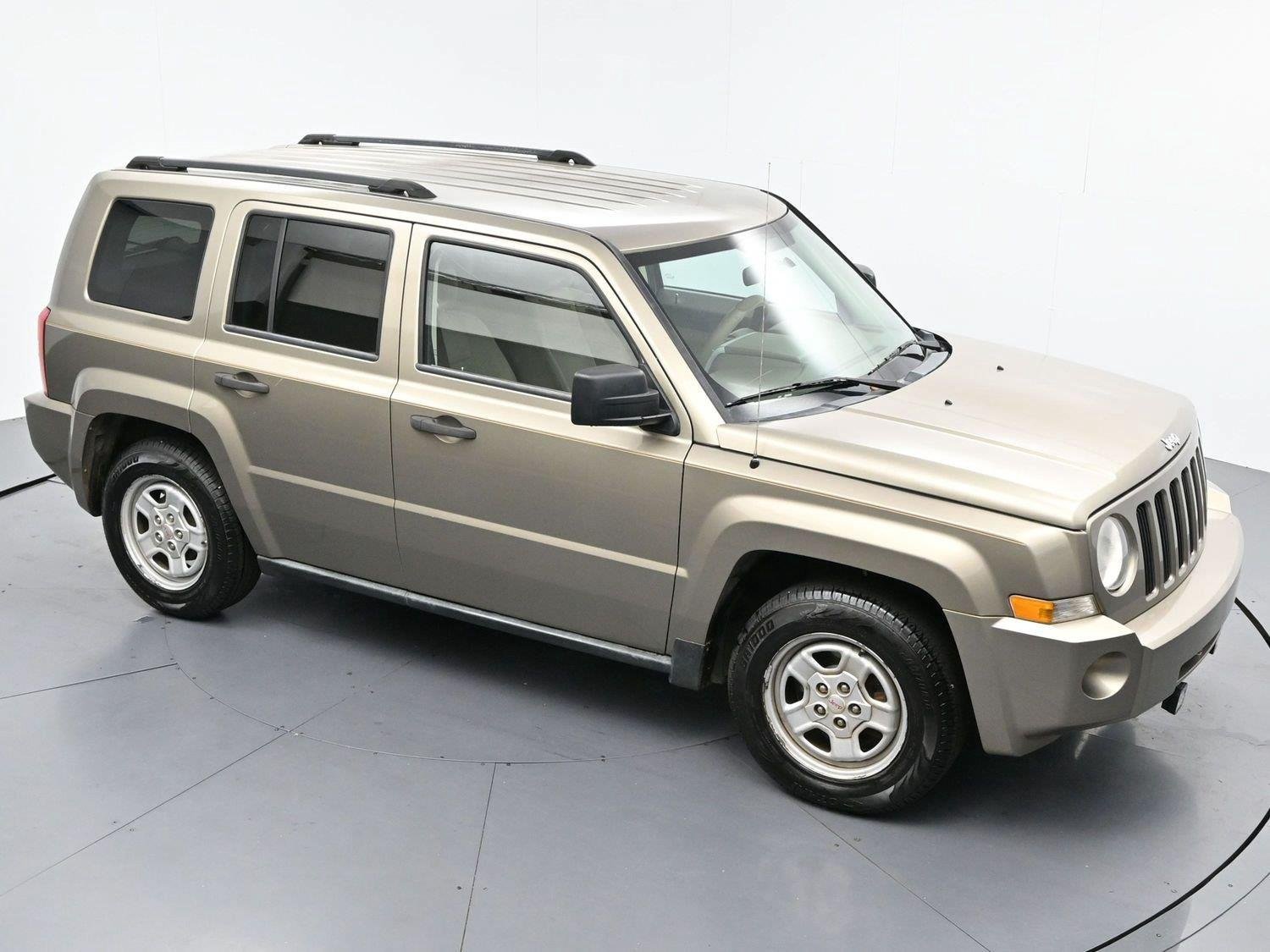 Used 2008 Jeep Patriot Sport FWD image 32