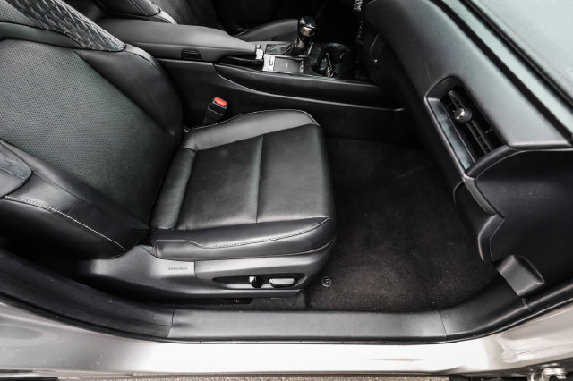 Used 2020 Lexus UX 250h w/ Premium Package AWD/4WD image 76