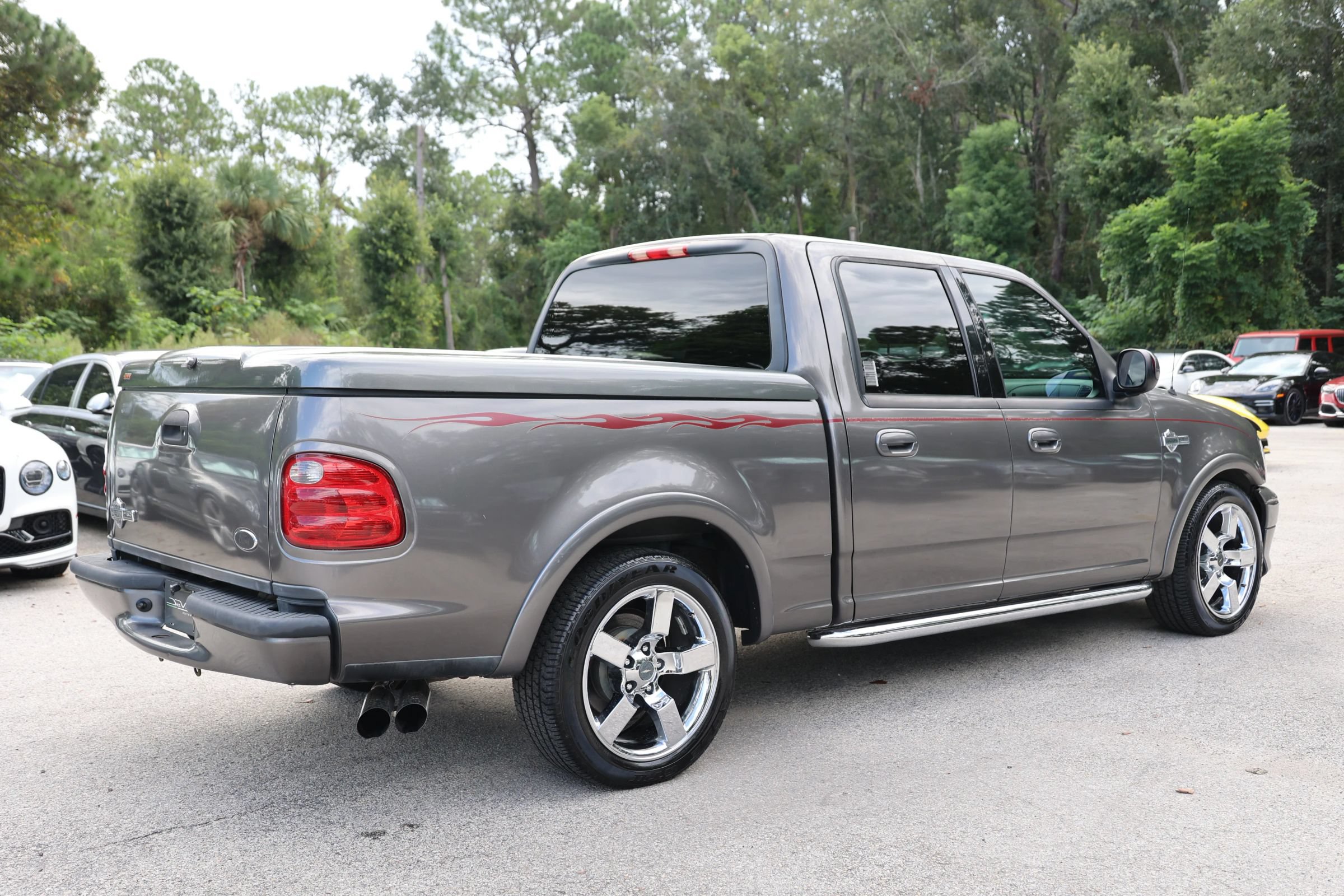 Used 2002 Ford F150 Harley-Davidson RWD image 4