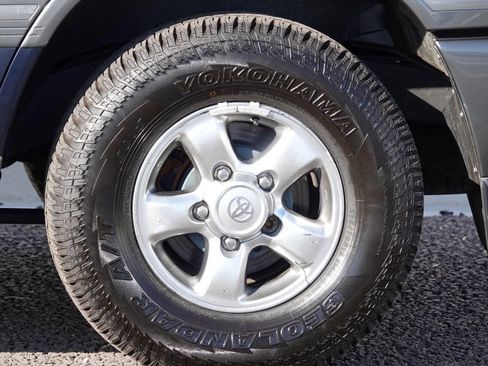 Used 2002 Toyota Land Cruiser AWD/4WD image 48