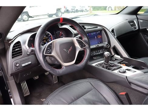 Used 2017 Chevrolet Corvette Stingray Coupe w/ 2LT Preferred Equipment Group RWD image 10