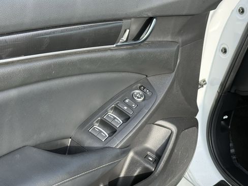 Used 2022 Honda Accord Sport image 19