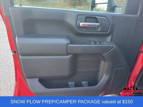 Used 2023 Chevrolet Silverado 2500 Custom w/ Custom Value Package image 15