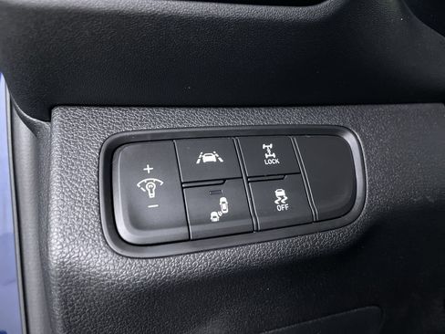 Used 2020 Hyundai Santa Fe SEL image 24