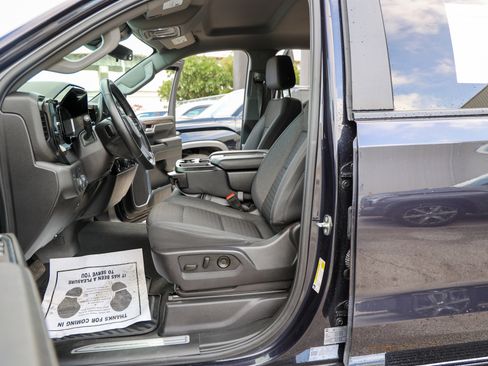 Used 2024 Chevrolet Silverado 1500 LT RWD image 36