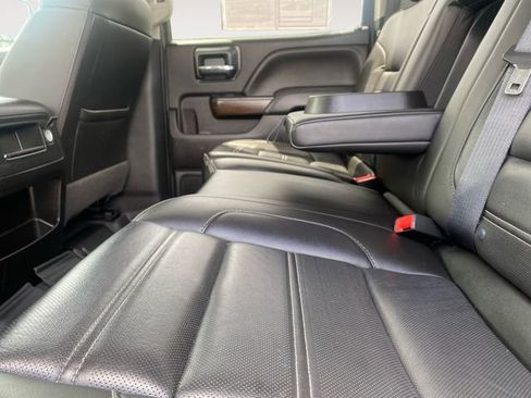 Used 2019 GMC Sierra 2500 Denali w/ Duramax Plus Package AWD/4WD image 30