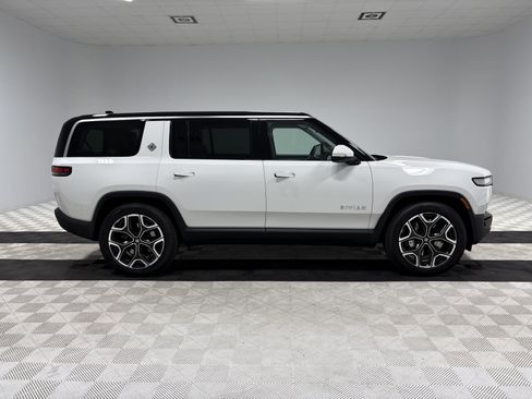Used 2024 Rivian R1S Adventure AWD/4WD image 6