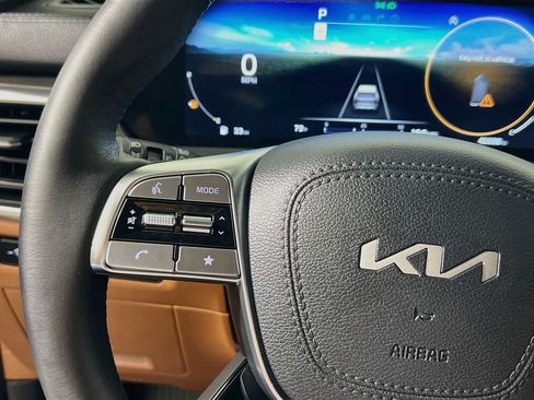 Used 2024 Kia Telluride SX Prestige X-Pro AWD/4WD image 18