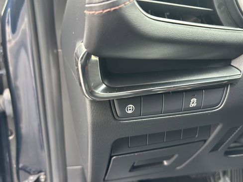 Used 2019 MAZDA MAZDA3 AWD Hatchback image 21