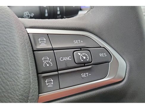 New 2026 Jeep Compass Limited w/ Sun, Sound & Navigation Group image 39