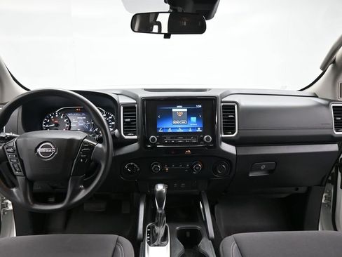 Used 2022 Nissan Frontier SV w/ Technology Package image 20