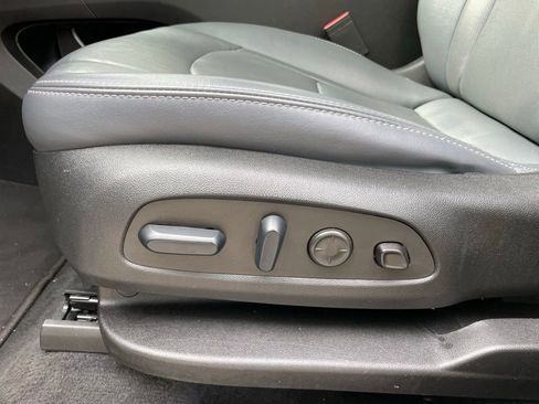 Used 2024 Buick Enclave Premium AWD/4WD image 11