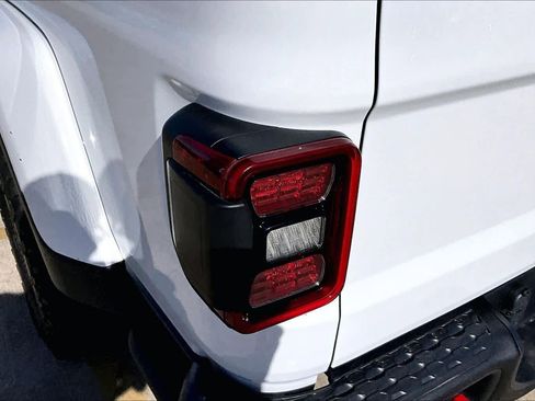 Used 2024 Jeep Gladiator Rubicon image 56