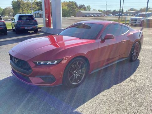 Used 2024 Ford Mustang Premium image 17