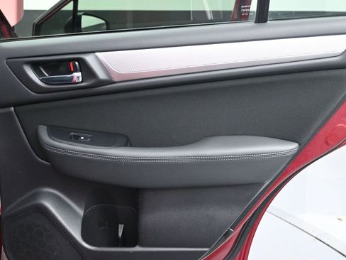 Used 2018 Subaru Outback 2.5i Premium image 21