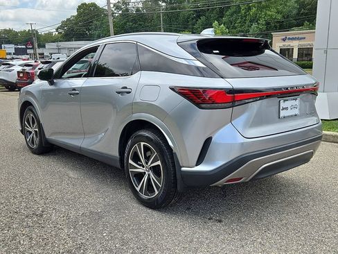Used 2023 Lexus RX 350 Premium w/ Accessory Package AWD/4WD image 4