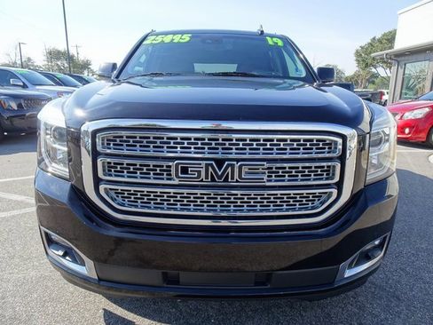 Used 2019 GMC Yukon SLT image 9