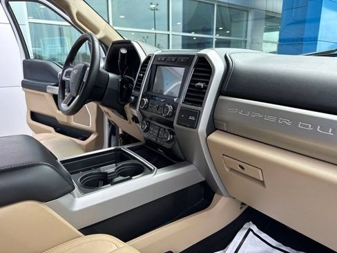 Used 2020 Ford F250 Lariat w/ Tremor Off-Road Package AWD/4WD image 26