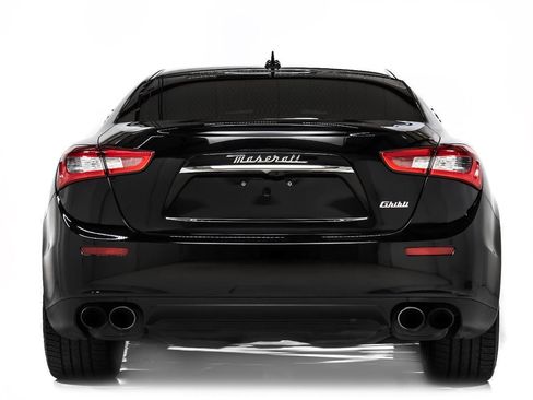Used 2017 Maserati Ghibli RWD image 7