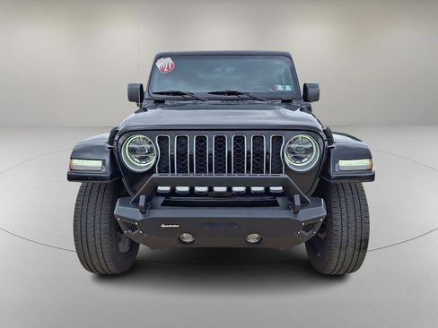 Used 2021 Jeep Wrangler Unlimited Sahara w/ Cold Weather Group AWD/4WD image 3