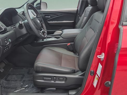 Used 2024 Honda Ridgeline Black Edition image 9