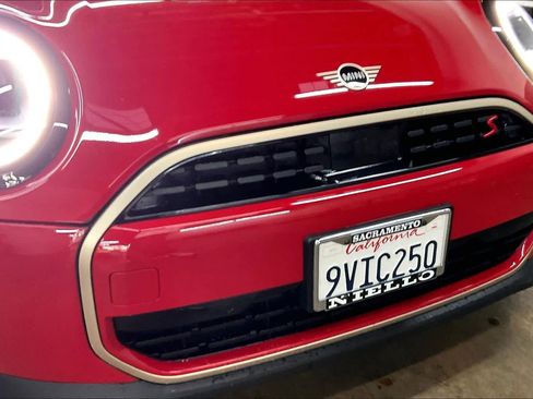 Certified 2025 MINI Cooper S image 32