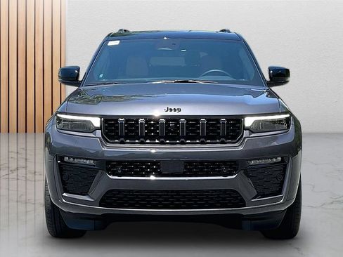 New 2026 Jeep Grand Cherokee L Summit w/ Obsidian Package AWD/4WD image 3