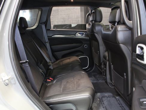 Used 2020 Jeep Grand Cherokee SRT AWD/4WD image 56