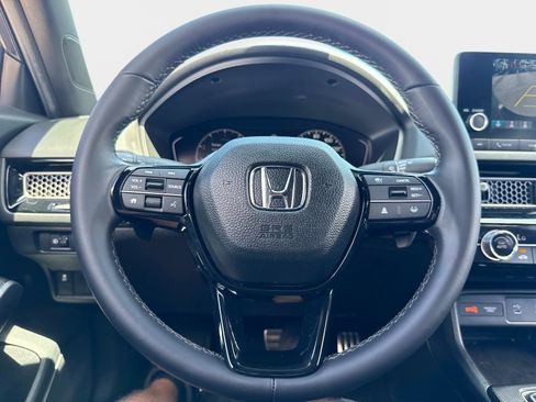 Used 2025 Honda Civic Sport image 23