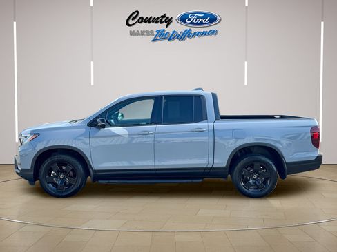 Used 2024 Honda Ridgeline Black Edition image 3