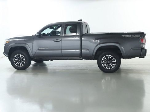 Used 2022 Toyota Tacoma TRD Sport image 37