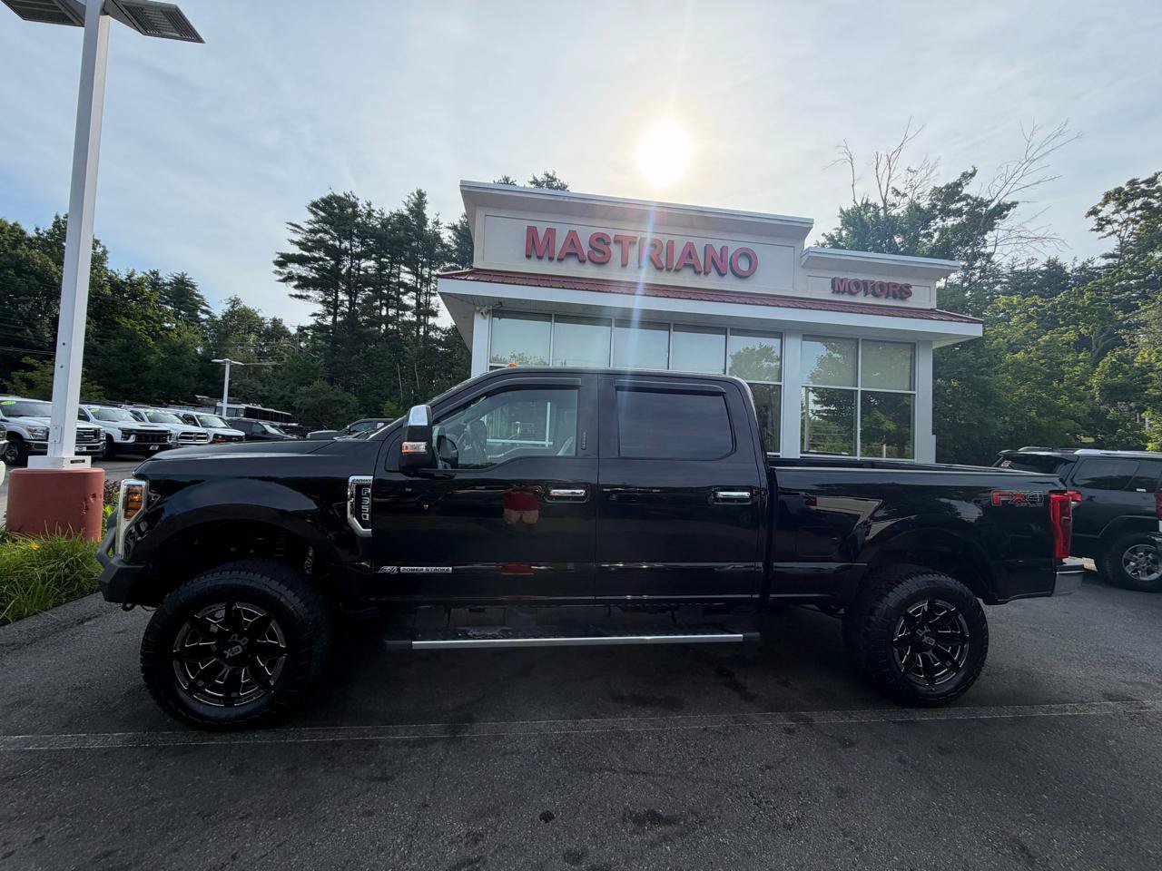 Used 2019 Ford F350 Lariat w/ Lariat Ultimate Package AWD/4WD image 12