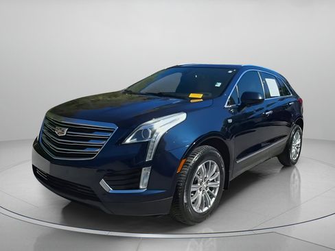 Used 2017 Cadillac XT5 Luxury w/ Driver Awareness Package image 11