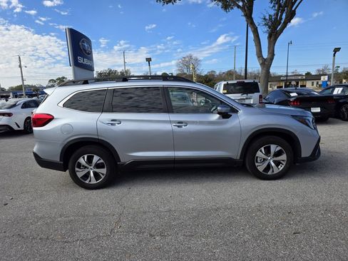 Used 2024 Subaru Ascent Premium w/ Convenience Package image 2