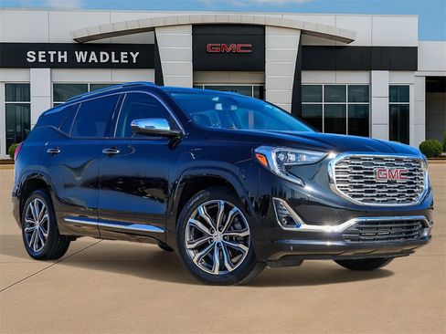 Used 2019 GMC Terrain Denali w/ Comfort Package image 1